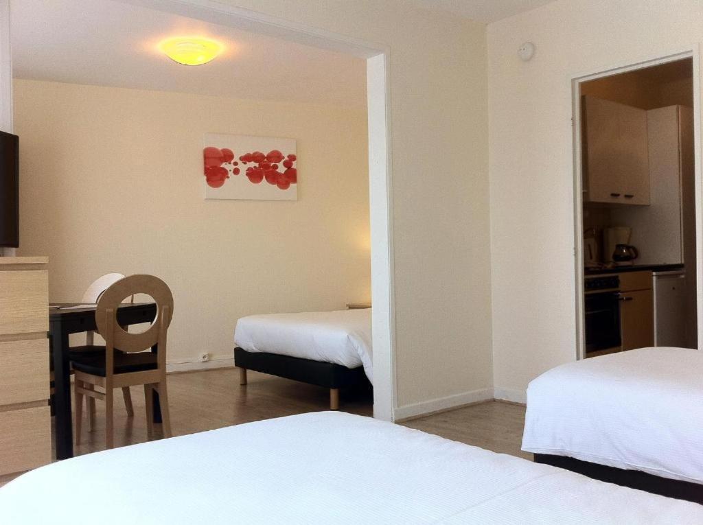 Brit Hotel Le Parc Vichy เบลเลอริฟ-ซูร์-อัลลิเยร์ ภายนอก รูปภาพ