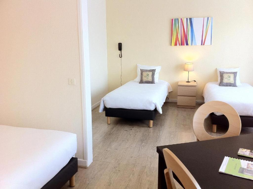 Brit Hotel Le Parc Vichy เบลเลอริฟ-ซูร์-อัลลิเยร์ ภายนอก รูปภาพ