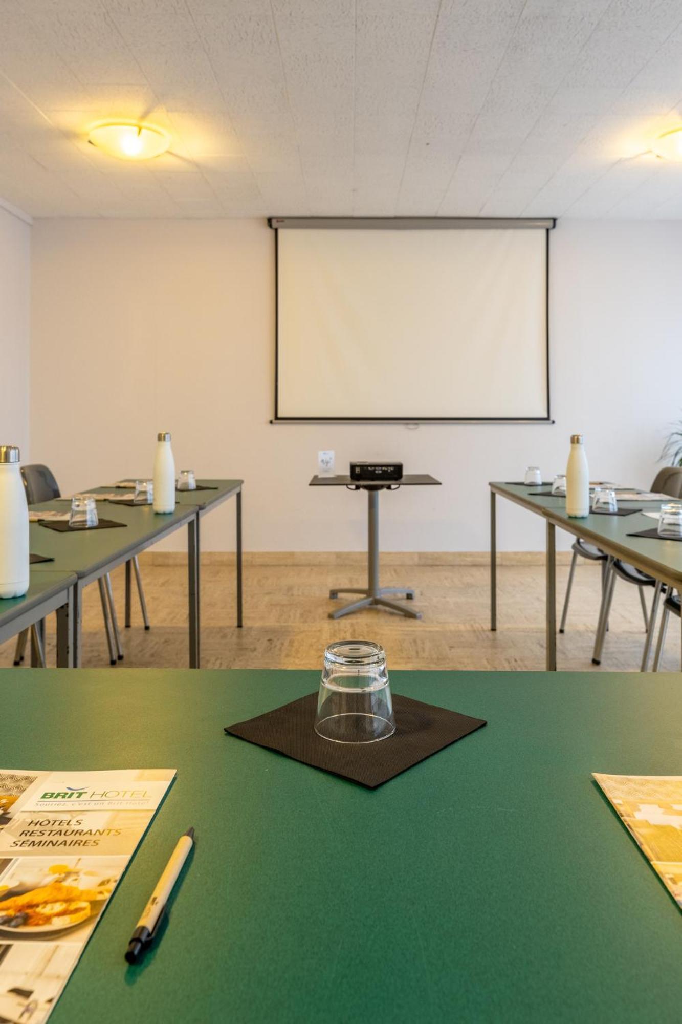 Brit Hotel Le Parc Vichy เบลเลอริฟ-ซูร์-อัลลิเยร์ ภายนอก รูปภาพ