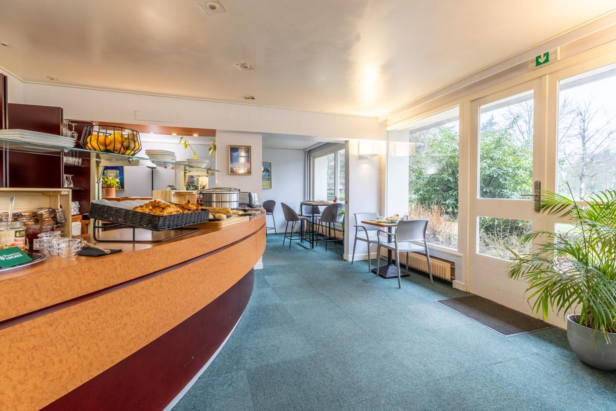 Brit Hotel Le Parc Vichy เบลเลอริฟ-ซูร์-อัลลิเยร์ ภายนอก รูปภาพ