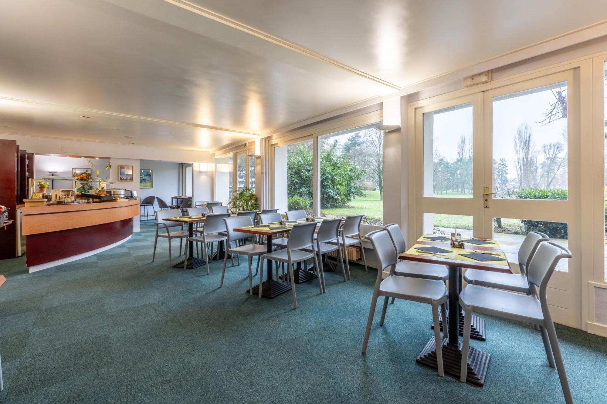 Brit Hotel Le Parc Vichy เบลเลอริฟ-ซูร์-อัลลิเยร์ ภายนอก รูปภาพ