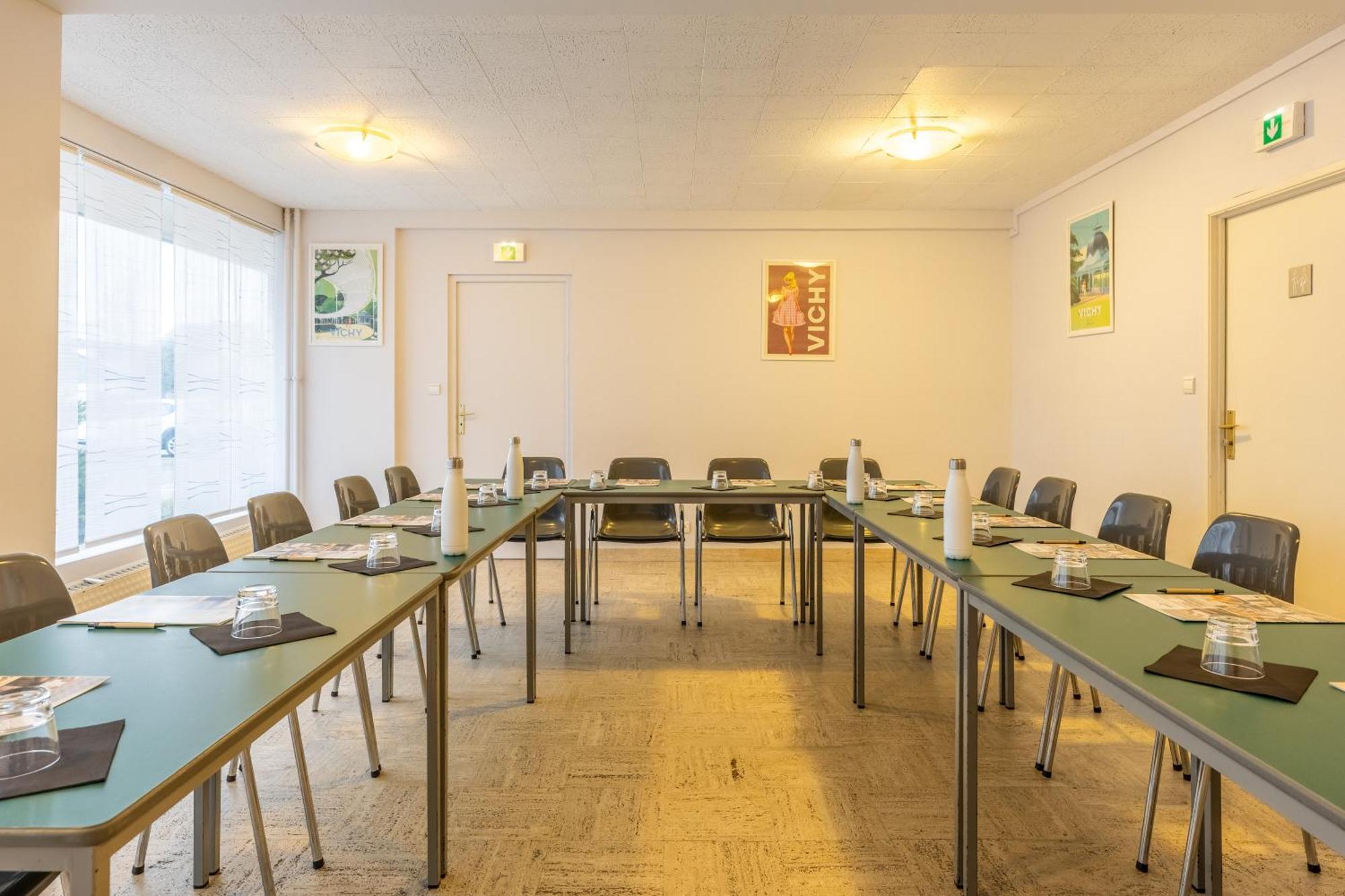 Brit Hotel Le Parc Vichy เบลเลอริฟ-ซูร์-อัลลิเยร์ ภายนอก รูปภาพ